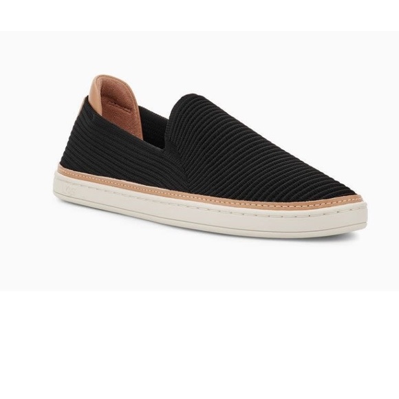 Ugg Women’s Sammy Sneaker - Picture 1 of 5